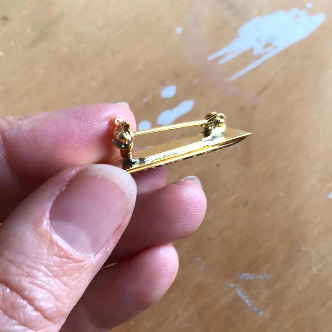 “ART WITCH” LAPEL BADGE
