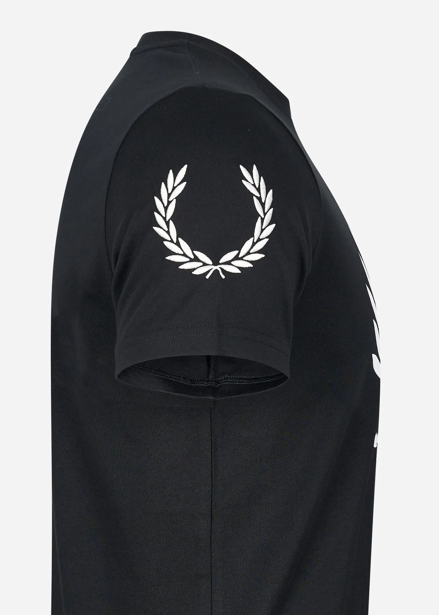 Badge detail t-shirt - black